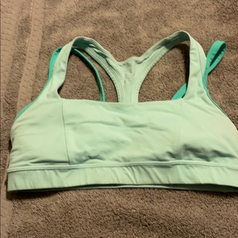 Sports bra